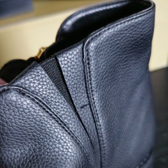 NIB Michael Kors Britt Faux Leather 1" Heel Round Toe Side Zip Ankle Bootie - Picture 10 of 14